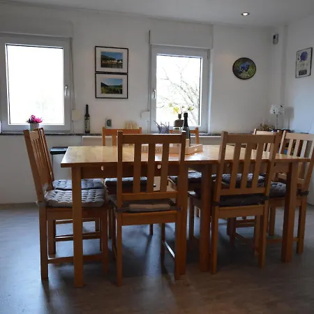 Vakantiehuis Spacious In Near River Mosel *