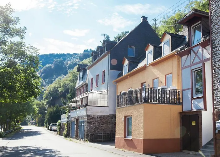 Spacious In Near River Mosel Holiday home *